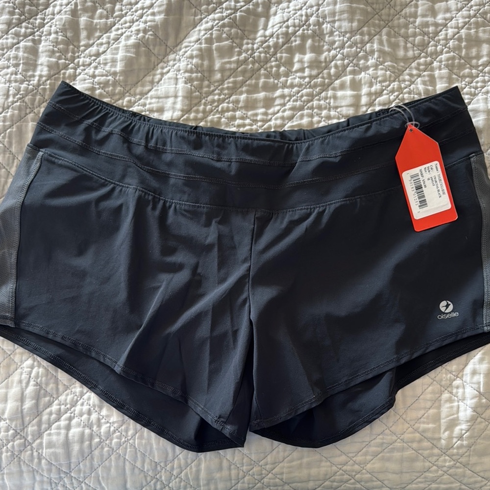 Oiselle Black Toolbelt Roga Short
